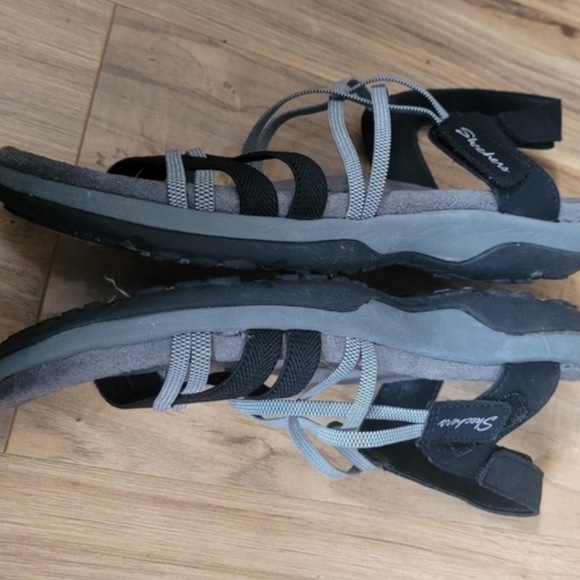 SKechers Memory Foam Sandals Womens Size 7 - Picture 3 of 7
